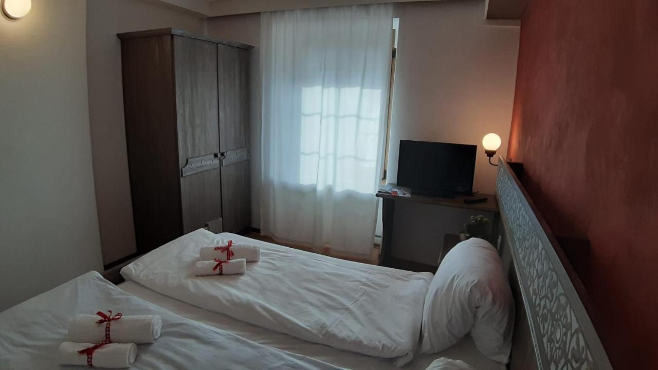 Hotel Post Cunter Biancardi Savognin Zewnętrze zdjęcie